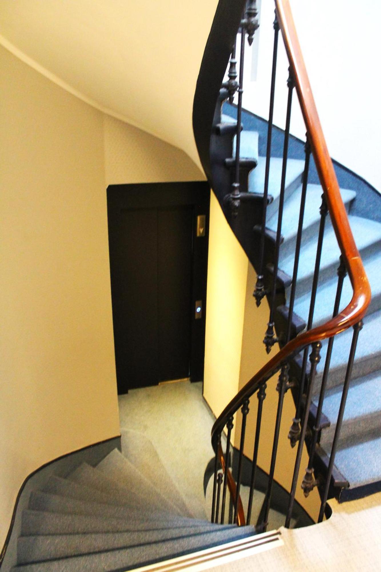 Avia Hotel Saphir Montparnasse Paris Bagian luar foto